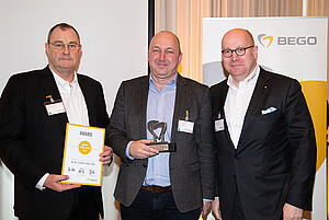 Cristian Foral, Sales Manager bei Blue Laser Lines SRL, freut sich über den Wilhelm-Herbst-Award 2019 für die beste Vertriebsperformance im Bereich der BEGO CAD/CAM-Lösungen