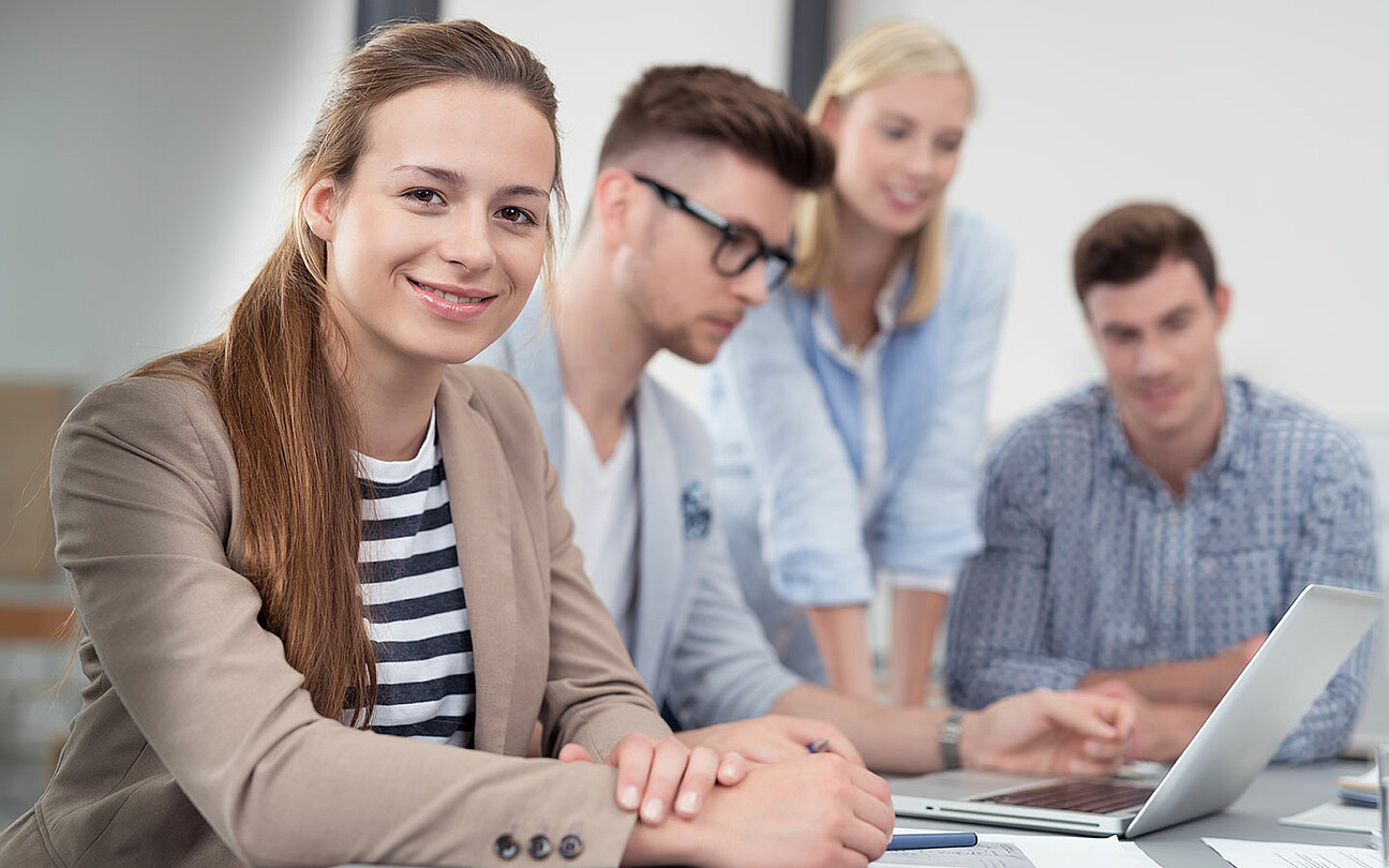 splash-footer_azubis