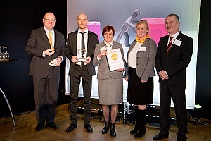 Sinisas Sterle (2nd from left), Managing Director of the Croatian company Bra-Š d.o.o., Biserka Sterle (3rd from left) and Branimir Sterle (right), both authorised signatories at Bra-Š d.o.o., expressed their gratitude for the good collaboration with a 3D-printed Yoda figurine, and presented this to Christoph Weiss (left) and Lucyna Poloczanska (2nd from left), Area Sales Manager at BEGO Bremer Goldschlägerei.